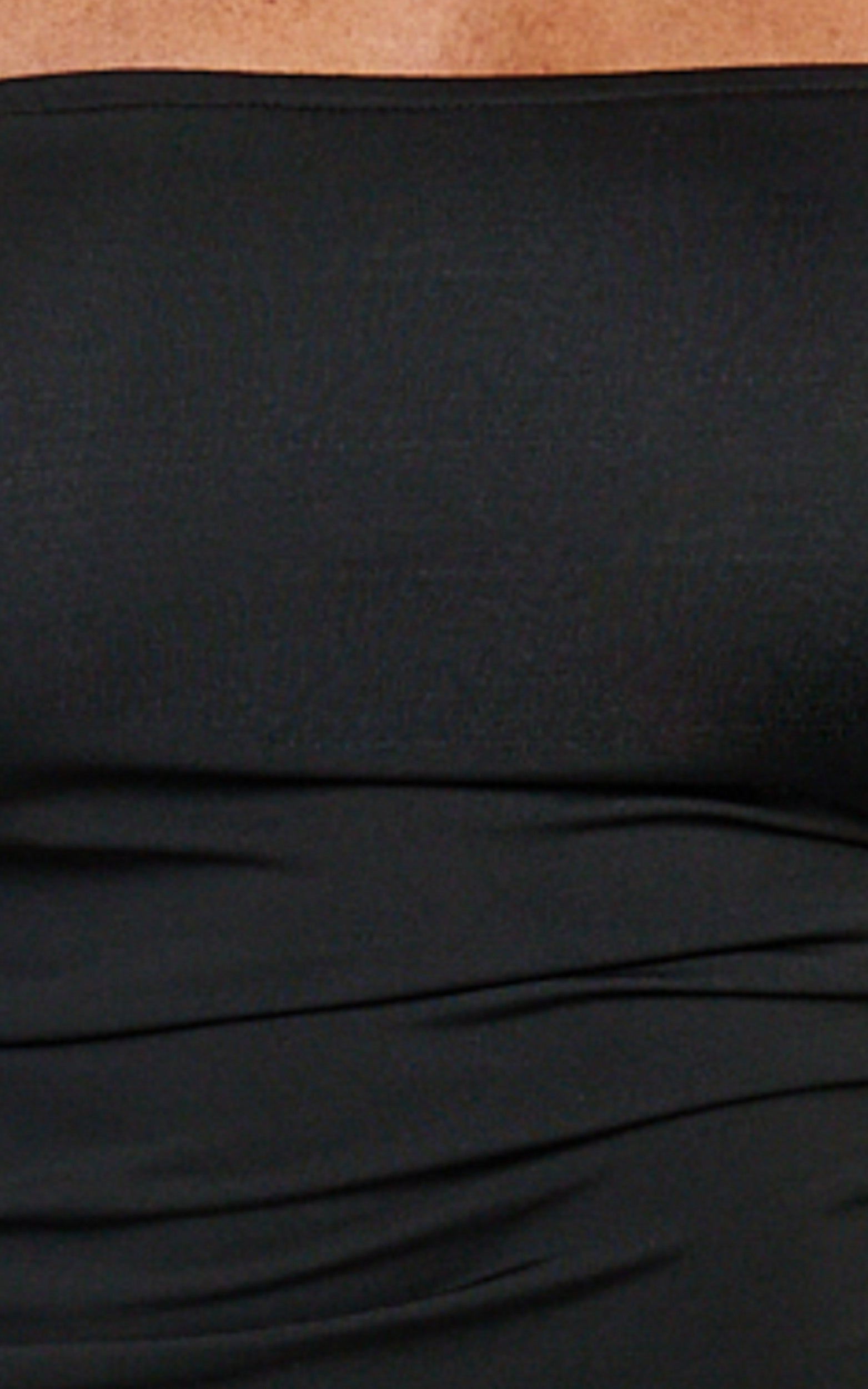 Tallulah Maxi Elbise - Siyah Omuzları Açık Uzun Kollu Yan Büzgülü Dekolteli Elbise