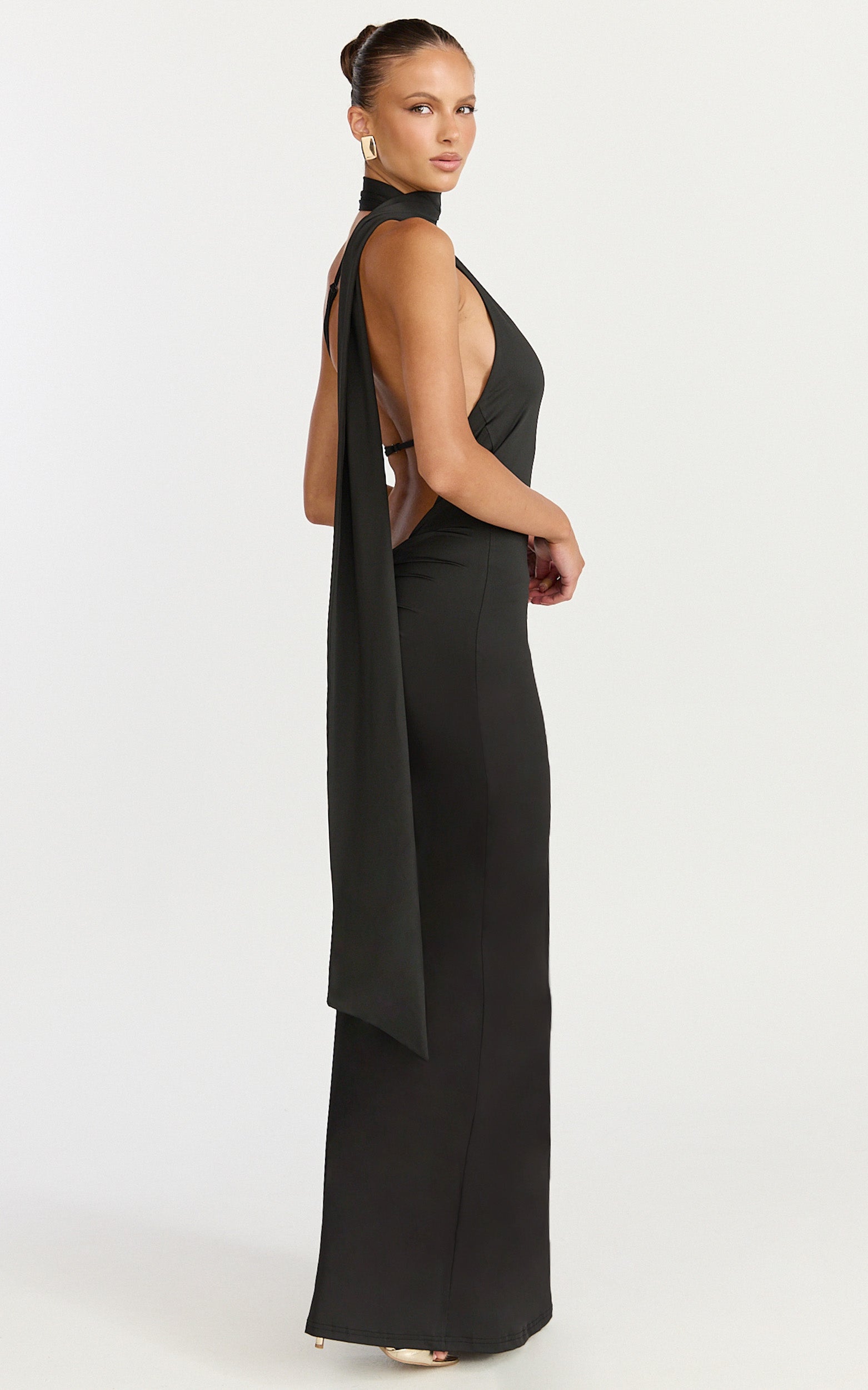 Seraphine Maxi Elbise - Siyah Boyundan Bağlamalı Düşük Sırt Fit & Flare Elbise