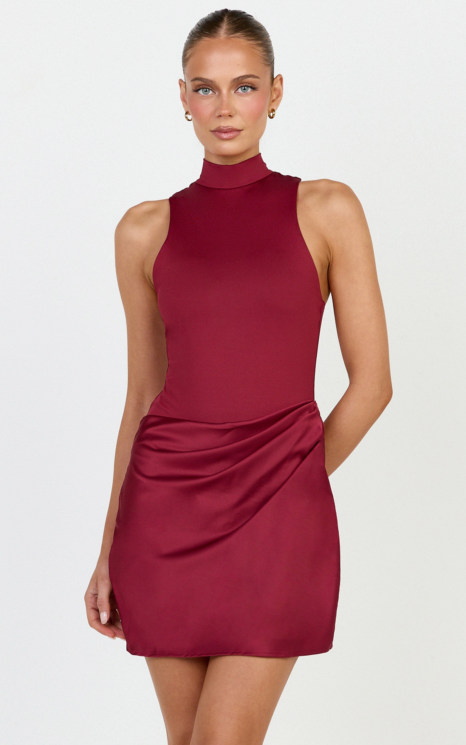 Elodie Mini Elbise - Bordo Kolsuz Katmanlı Etekli Elbise