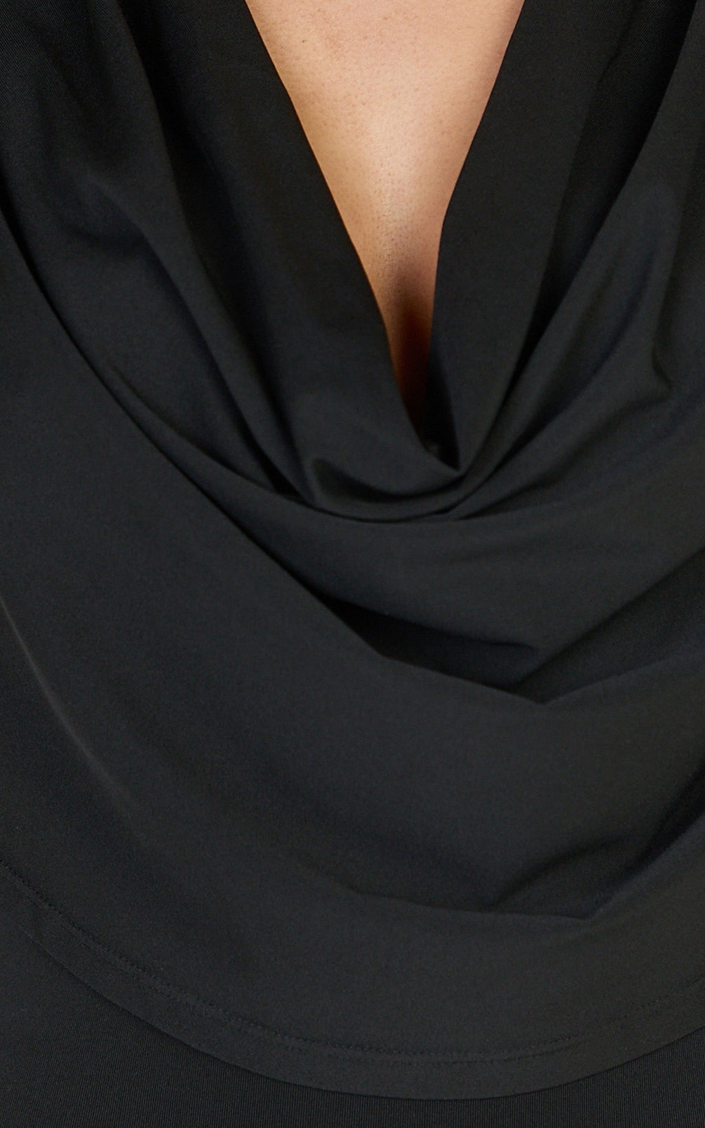 Cosette Bodysuit - Siyah Uzun Kollu Degaje Yaka Bodysuit