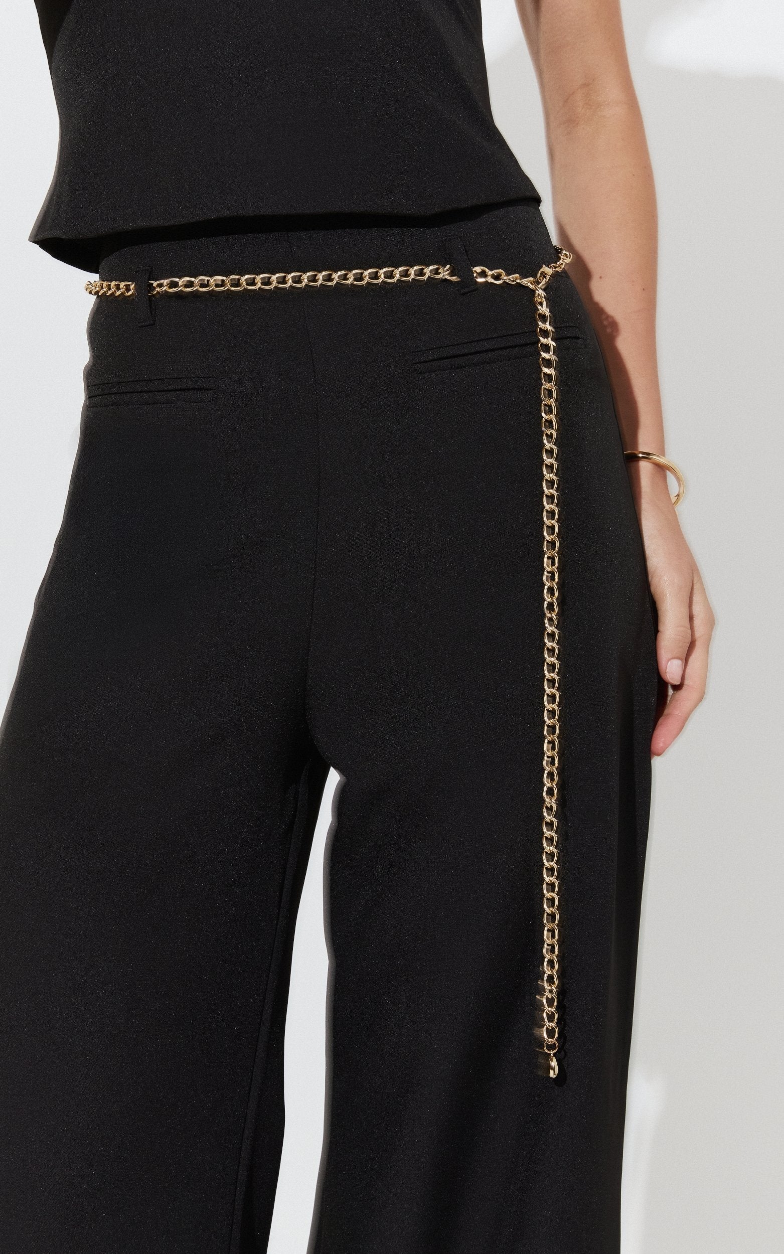 Miren Pantolon - Siyah Yüksek Bel Bol Paça Çıkarılabilir Altın Zincir Kemerli Pantolon