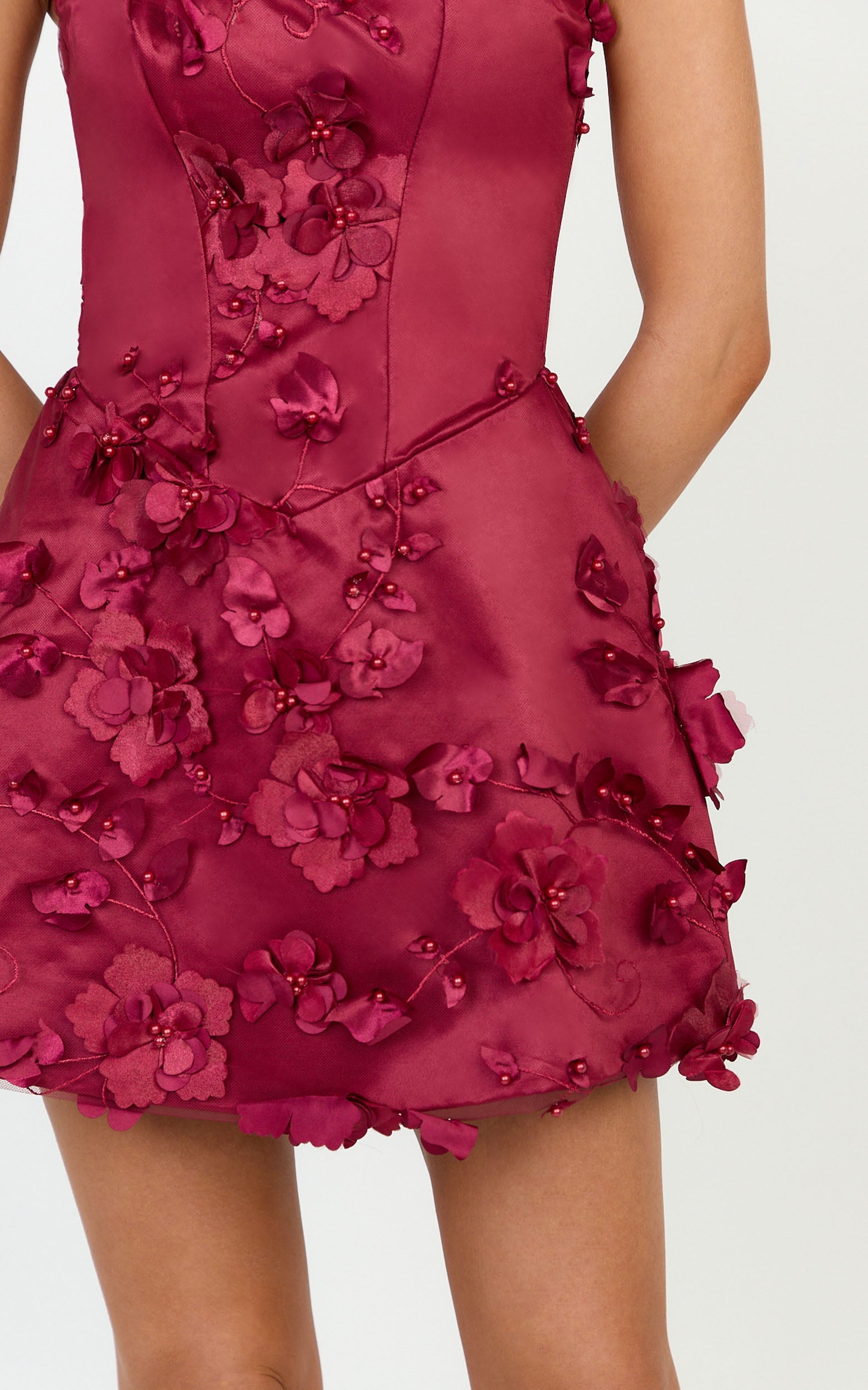 Delphine Mini Elbise - Bordo Straplez Çiçek İşlemeli A Kesim Elbise