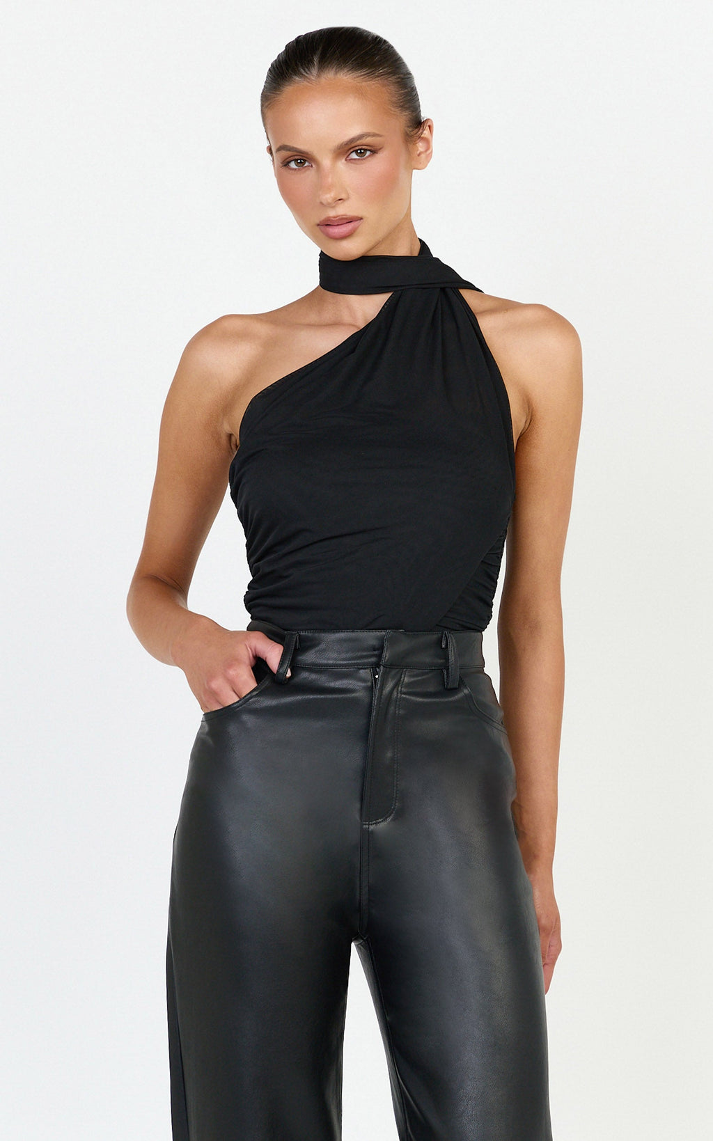 Lucienne Bodysuit - Siyah Tek Omuz Drapeli Şal Detaylı Bodysuit