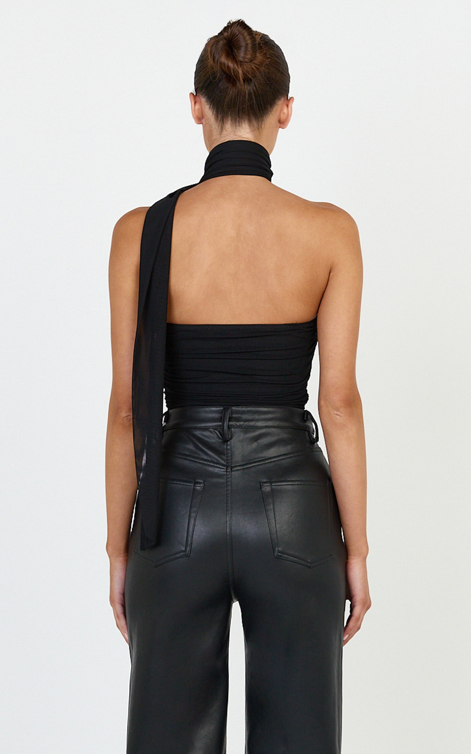 Lucienne Bodysuit - Siyah Tek Omuz Drapeli Şal Detaylı Bodysuit