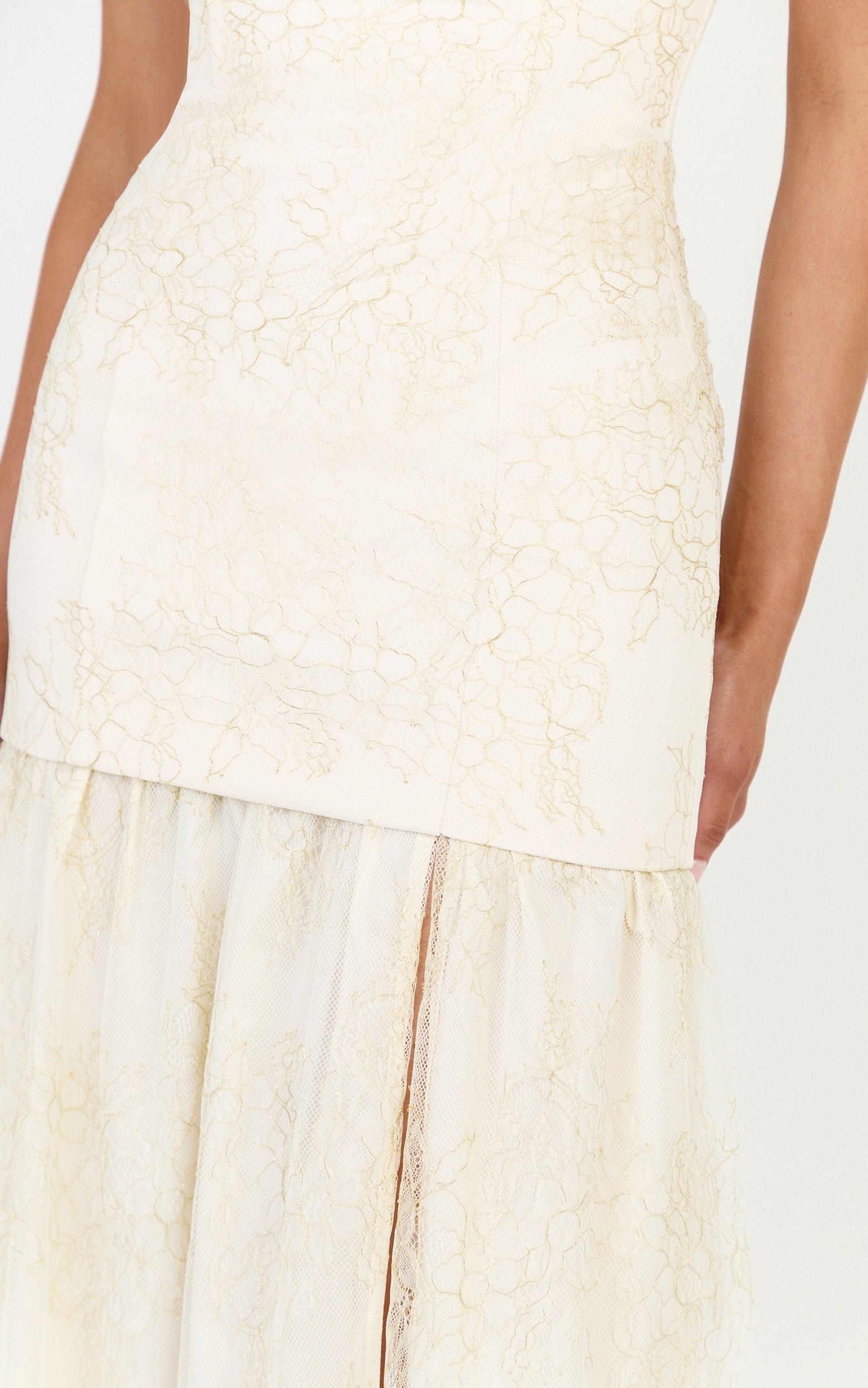 Brielle Maxi Elbise - Şampanya Straplez Büzgülü Fit & Flare Dantel Elbise