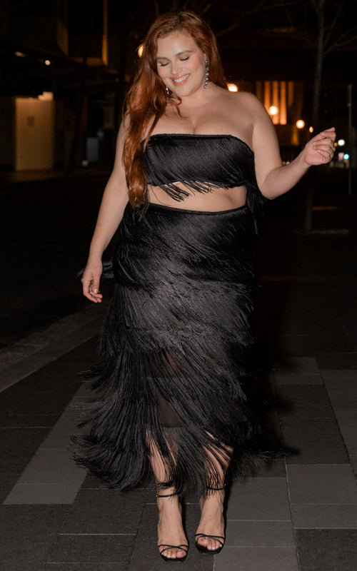 Amalee İki Parça Takım - Siyah Püsküllü Straplez Crop Üst ve Midi Etek Takımı