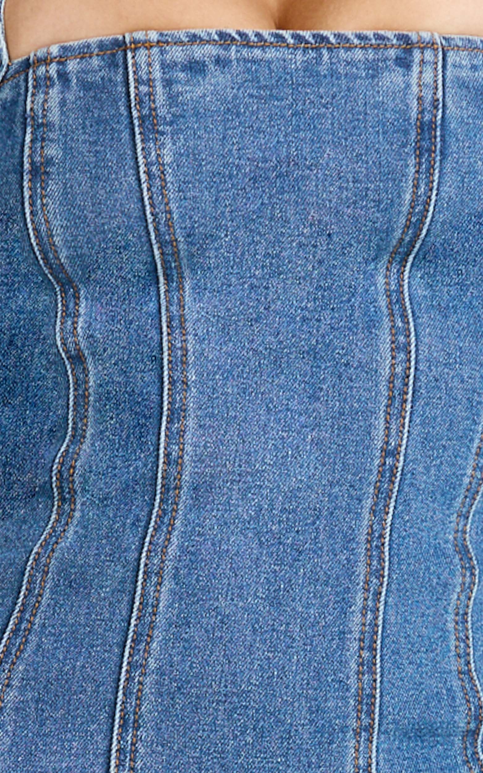Skye Midi Elbise - Orta Mavi Yıkamalı Boyundan Bağlamalı Panelli Denim Elbise
