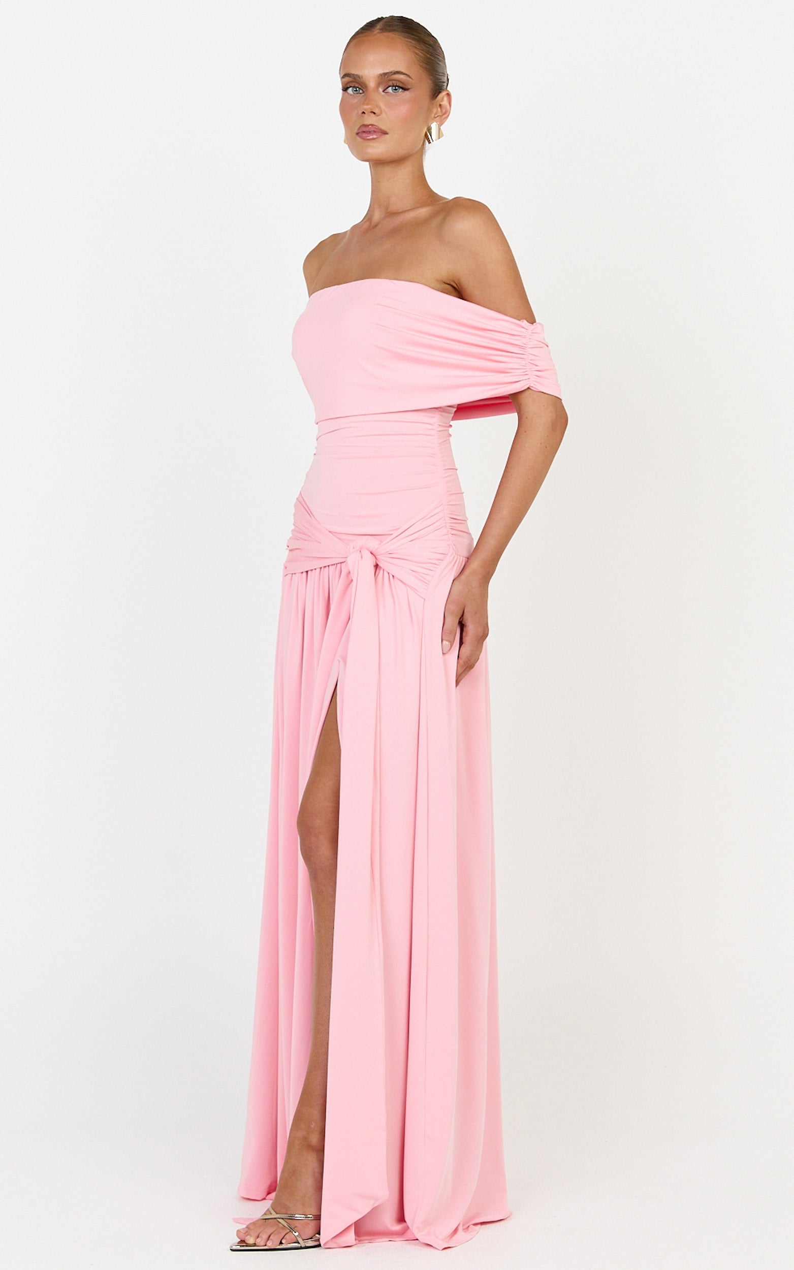 Bree Maxi Elbise - Pembe Omuzları Açık Drapeli Kuşaklı Elbise