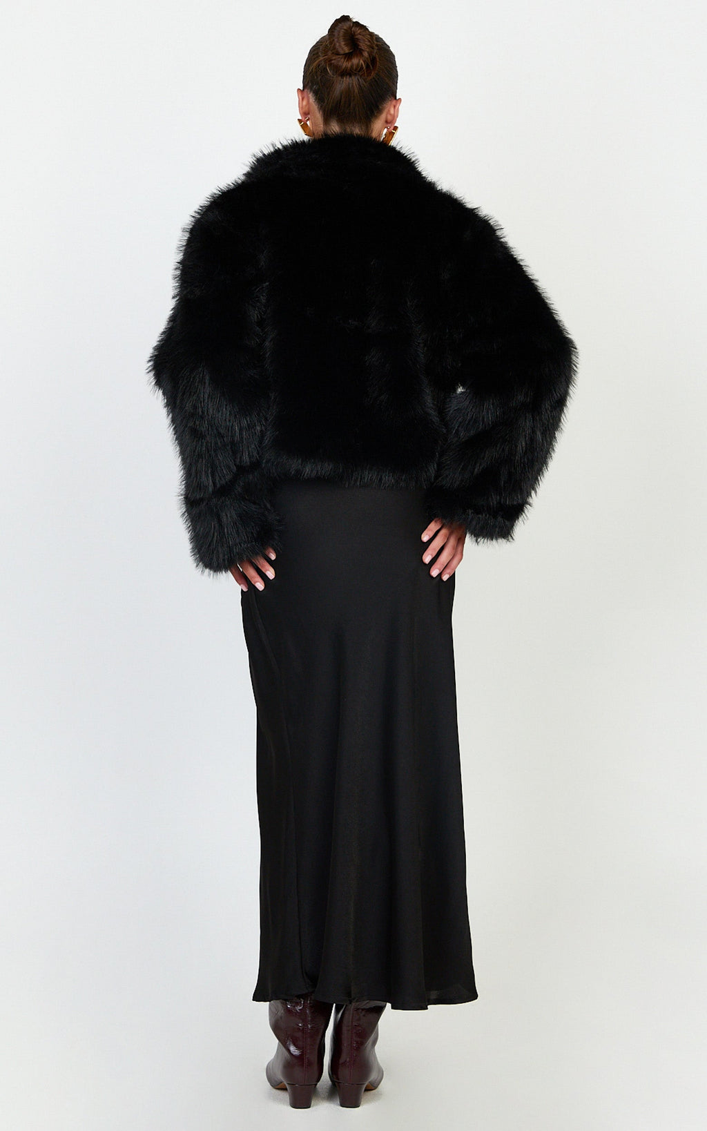 Charisse Kaban - Siyah Oversize Crop Suni Kürk Kaban