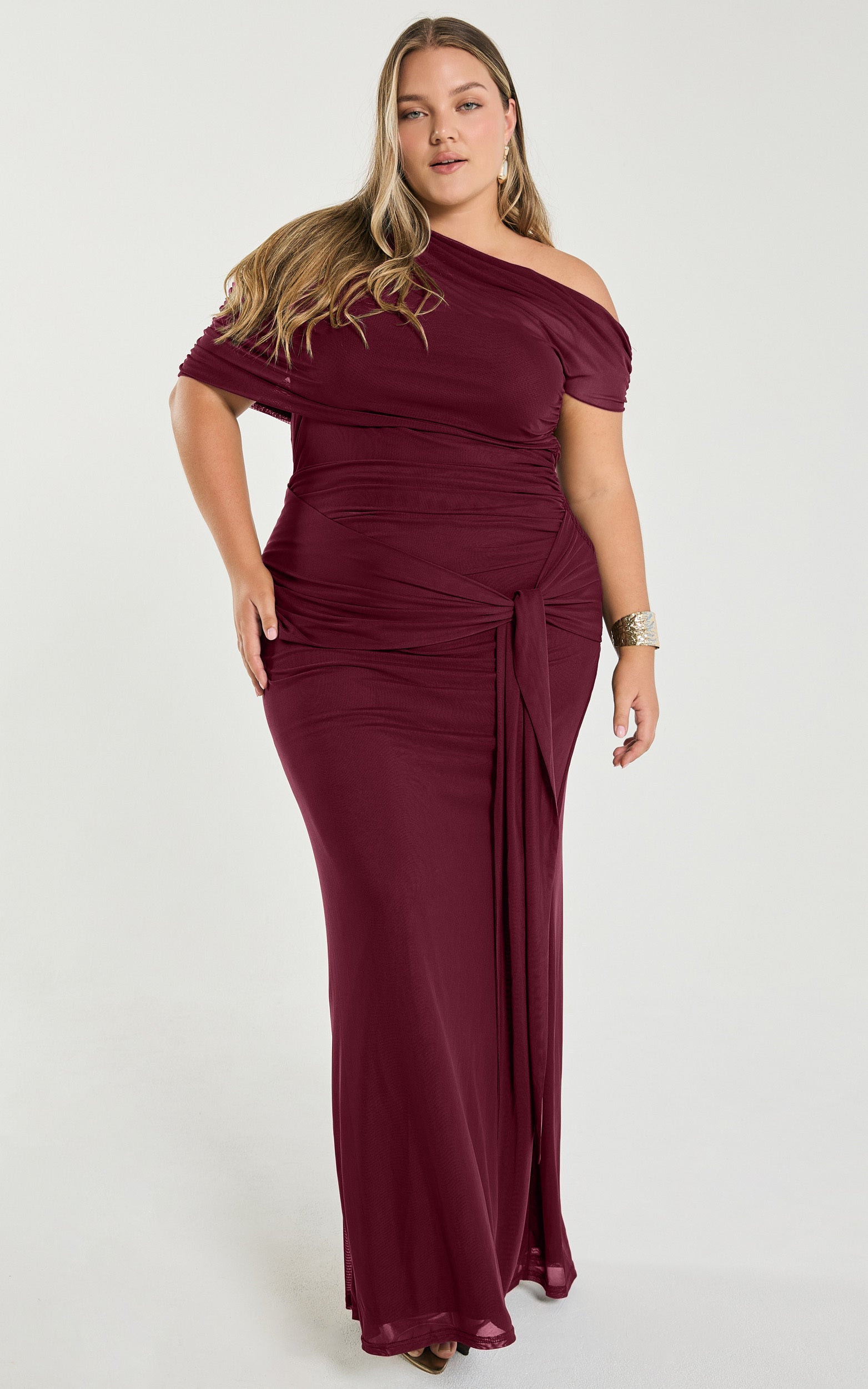 Nicolette Maxi Elbise - Bordo Pelerin Kollu Omuzları Açık Elbise