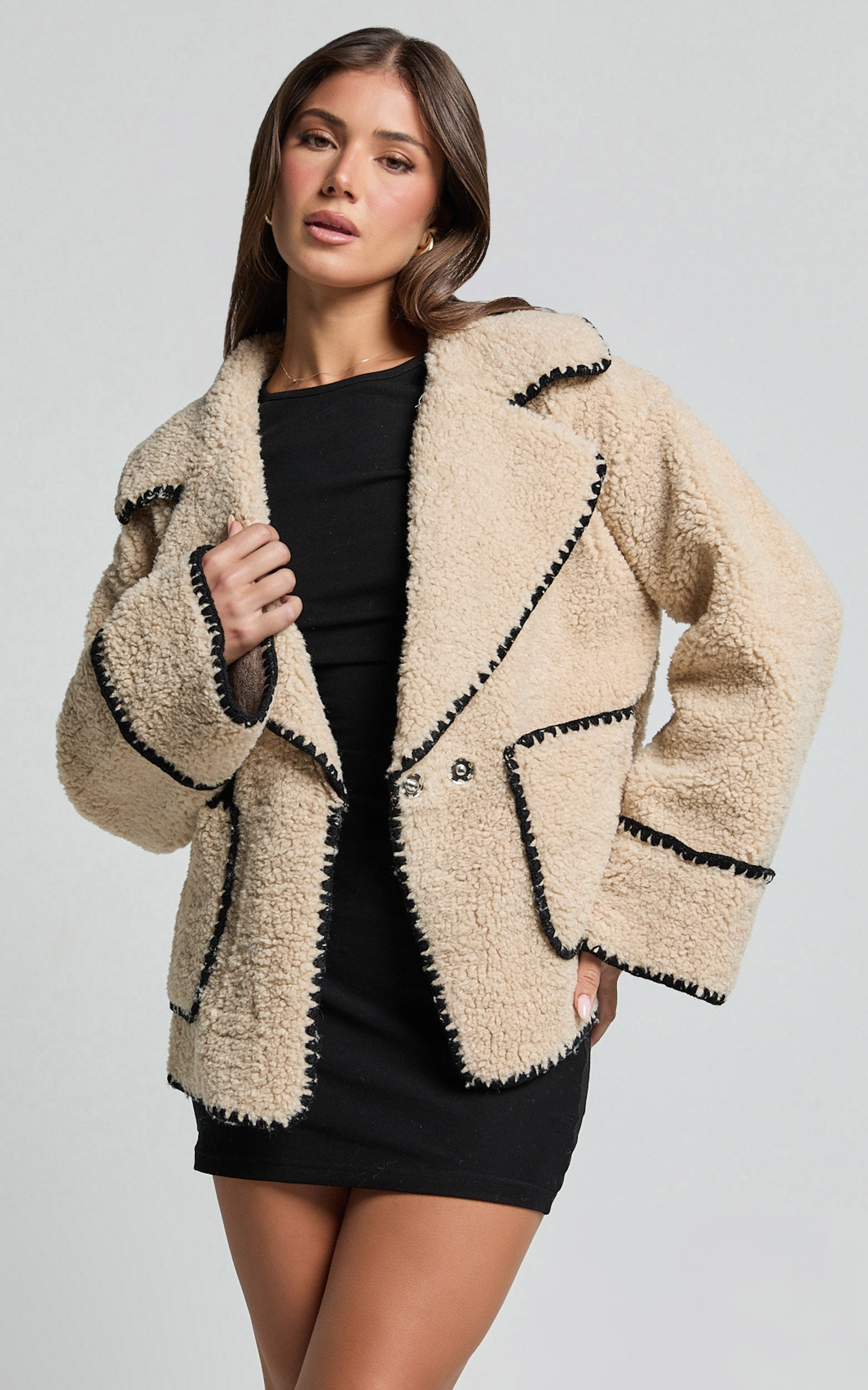 Adeline Ceket - Karamel Oversize Battaniye Dikişli Kürk Görünümlü Ceket