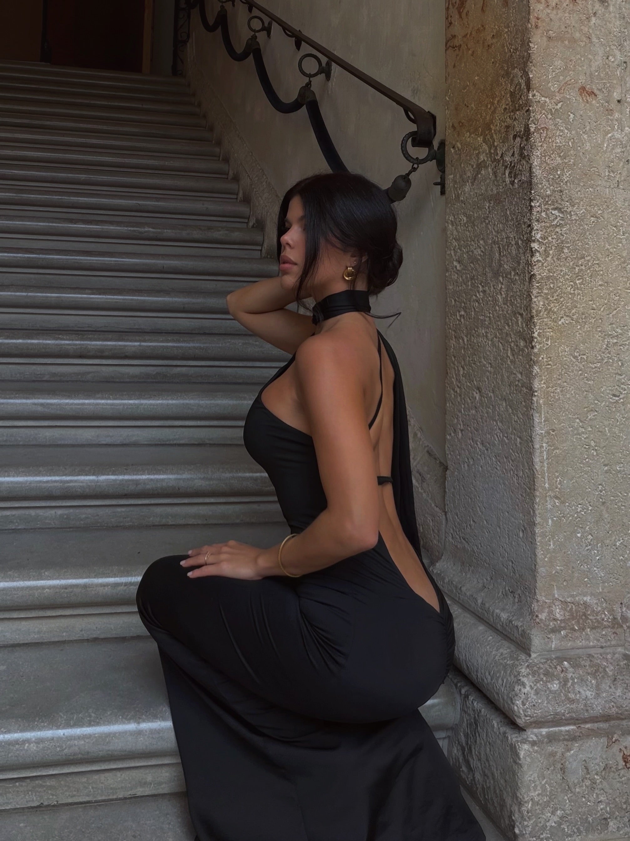 Seraphine Maxi Elbise - Siyah Boyundan Bağlamalı Düşük Sırt Fit & Flare Elbise