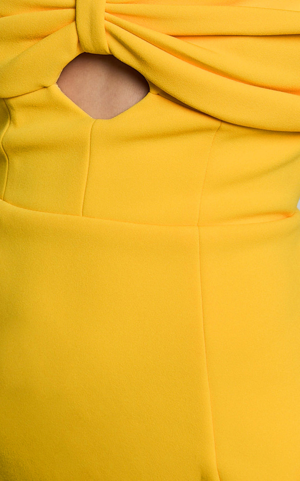 Amalie The Label - Sarı Seleste Omuzları Açık Fiyonk Detaylı Mini Elbise