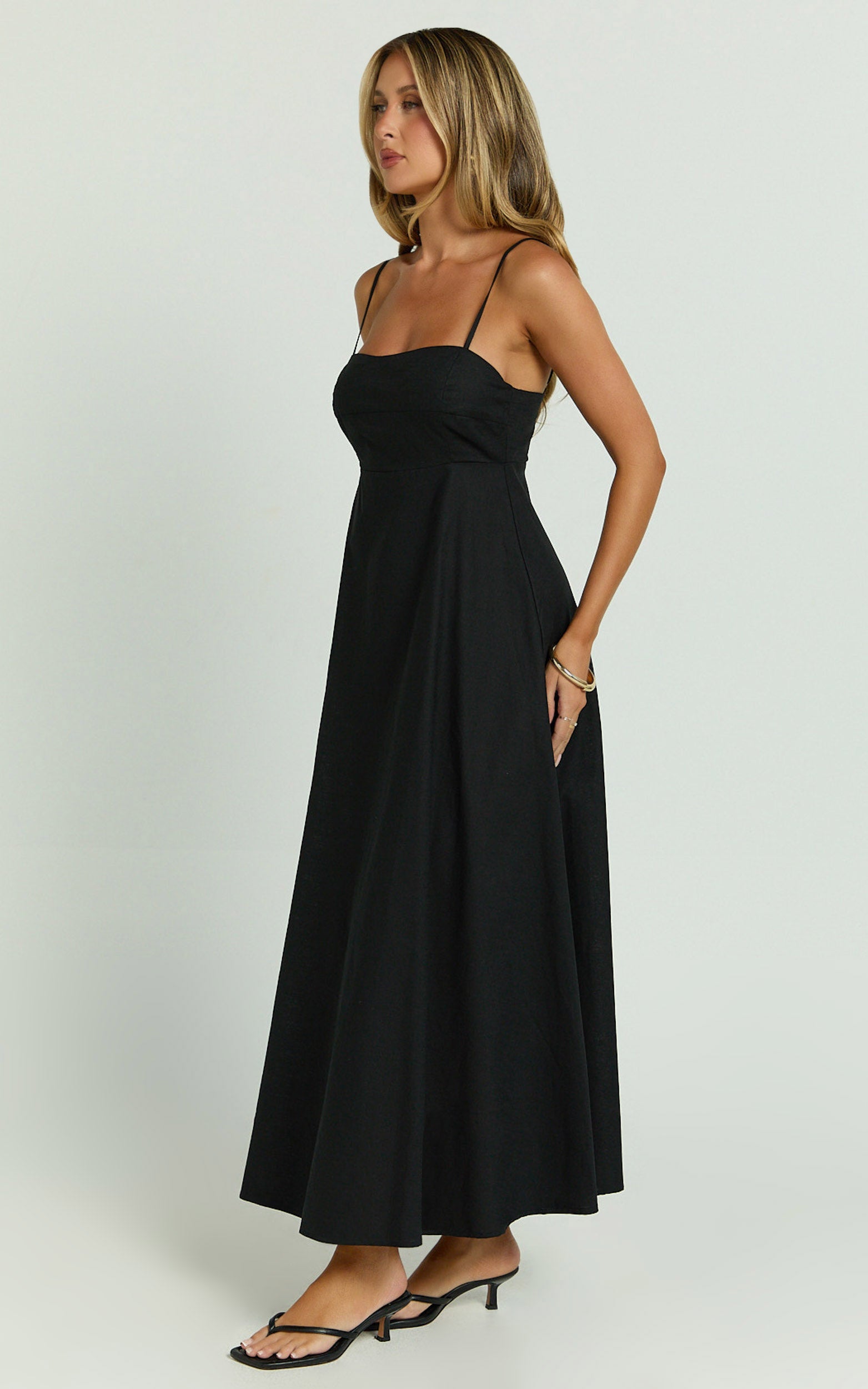 Brette Midi Elbise - Siyah Keten Düz Yaka İnce Askılı Fit & Flare Elbise