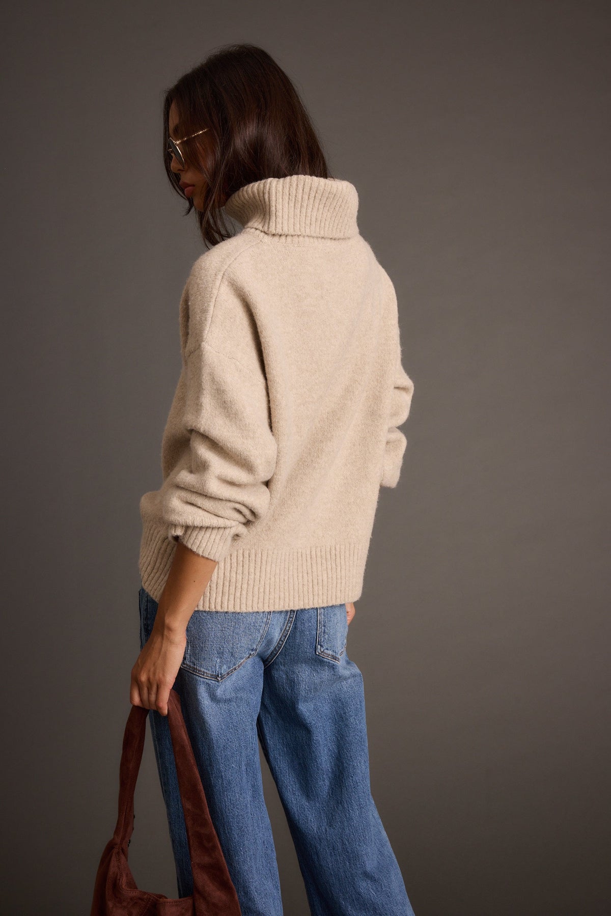 Cedar Yulaf Rengi Oversize Balıkçı Yaka Kazak