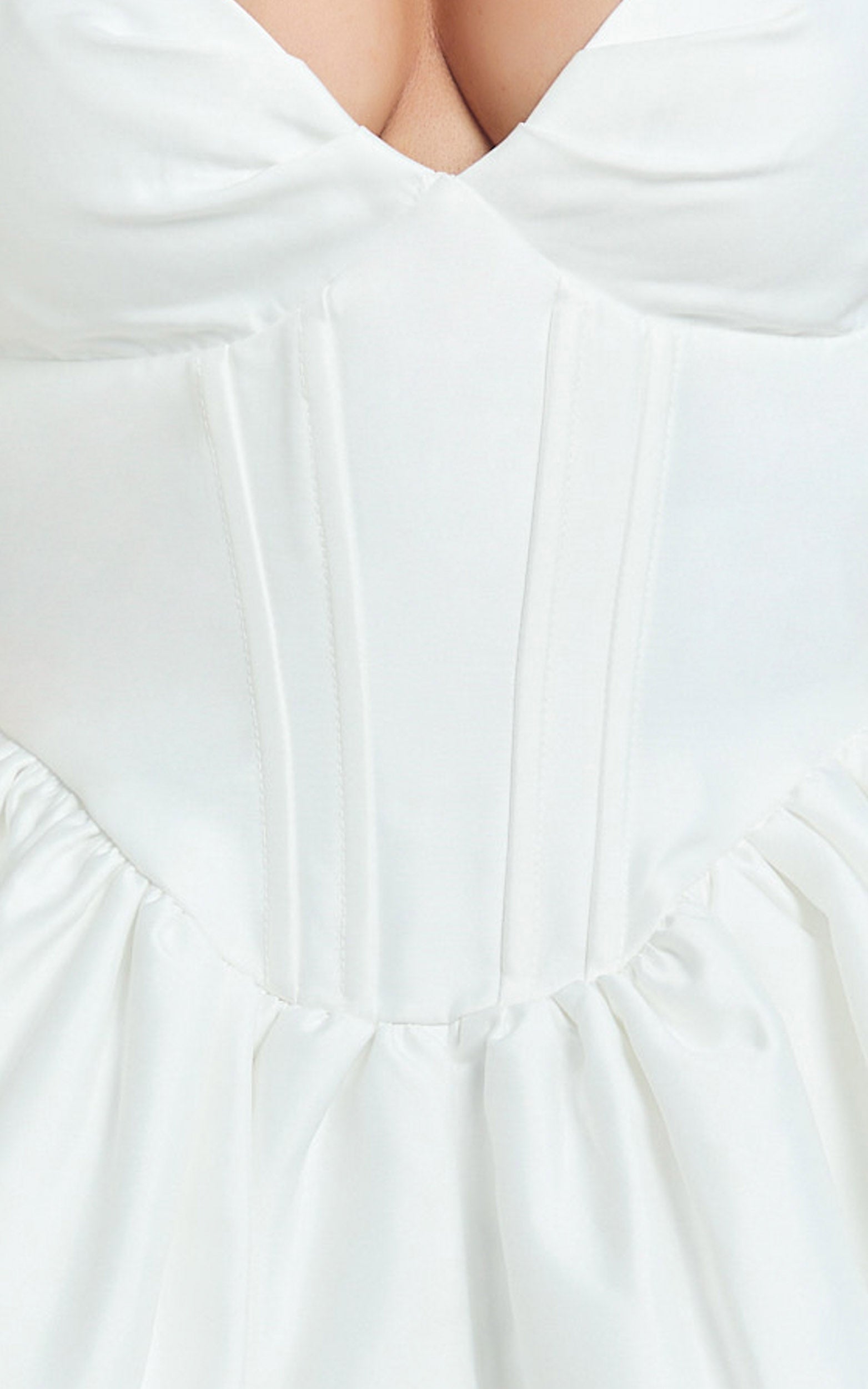 Charlee Mini Elbise - Derin Yakalı Fit & Flare Elbise - Kırık Beyaz