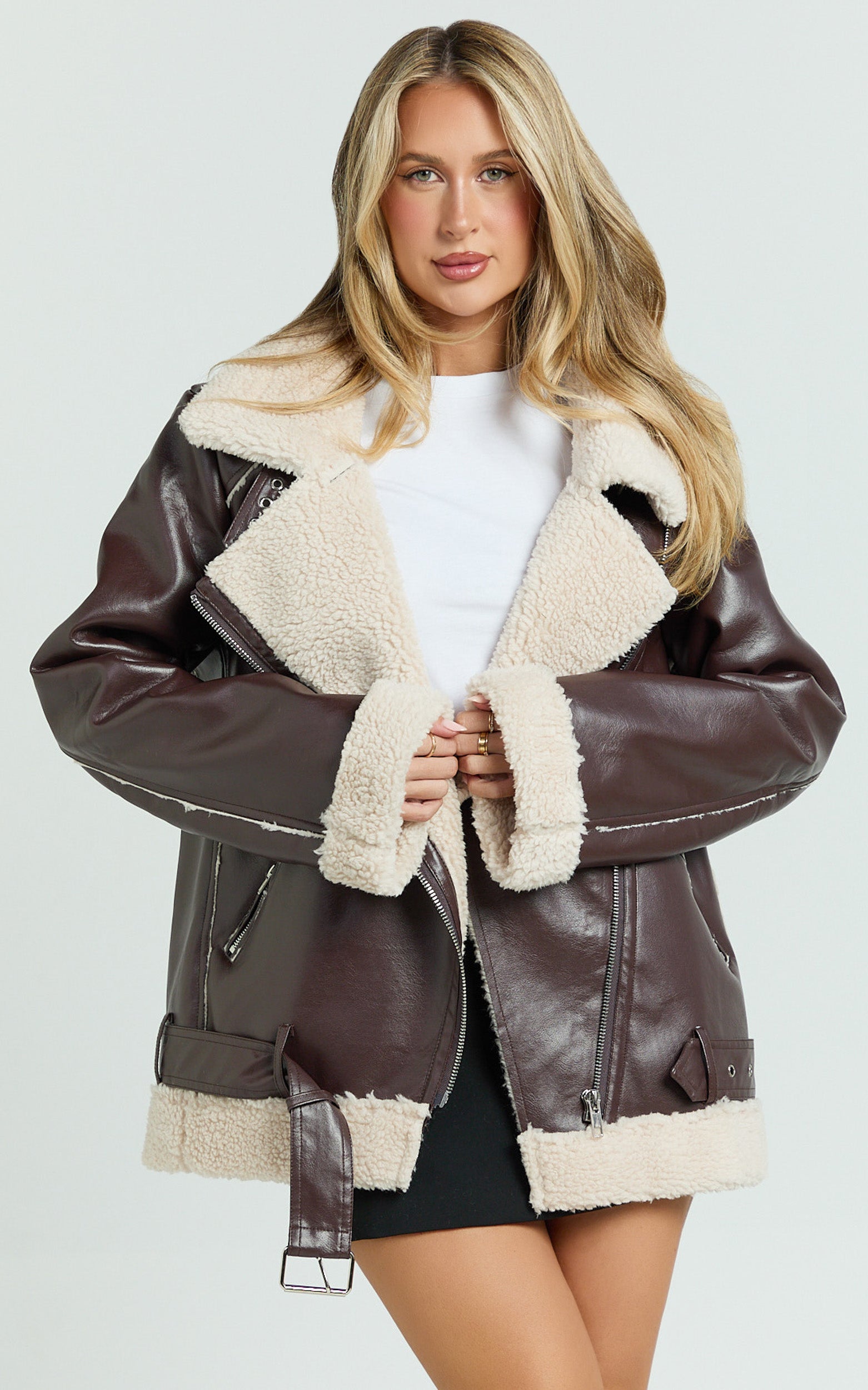 Claudette Ceket - Koyu Çikolata Rengi Suni Deri Kürk Astarlı Oversize Biker Ceket