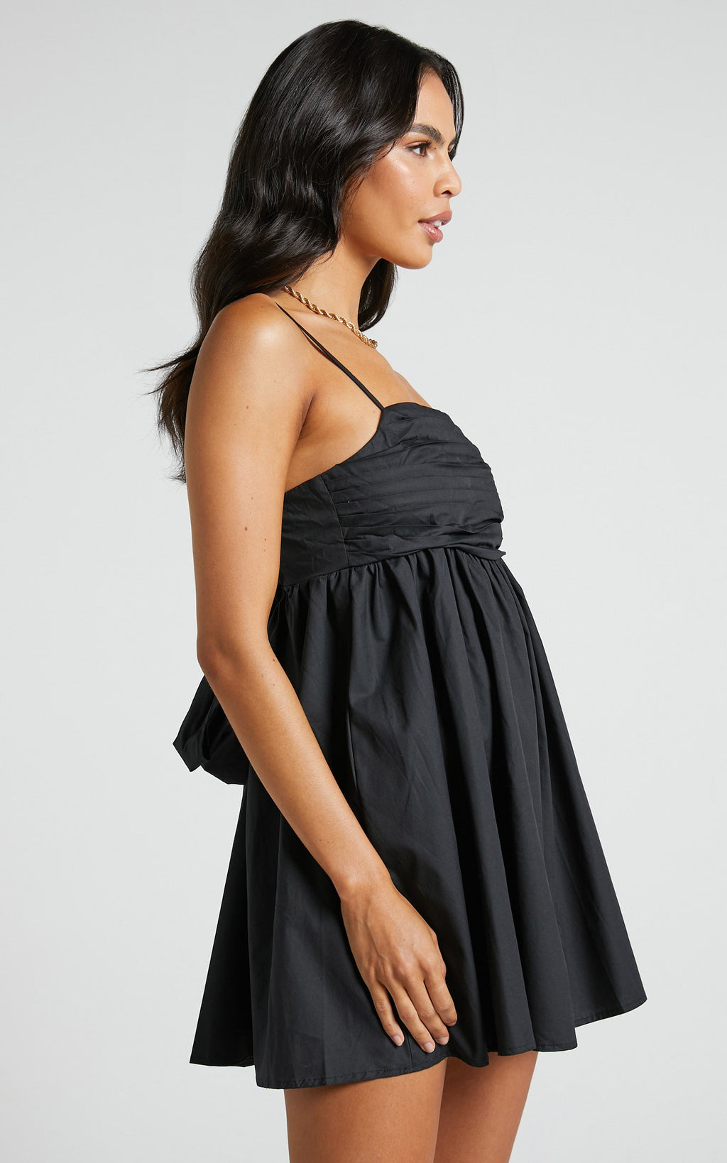 Clover Mini Elbise - Siyah Arkası Fiyonk Detaylı Babydoll Elbise