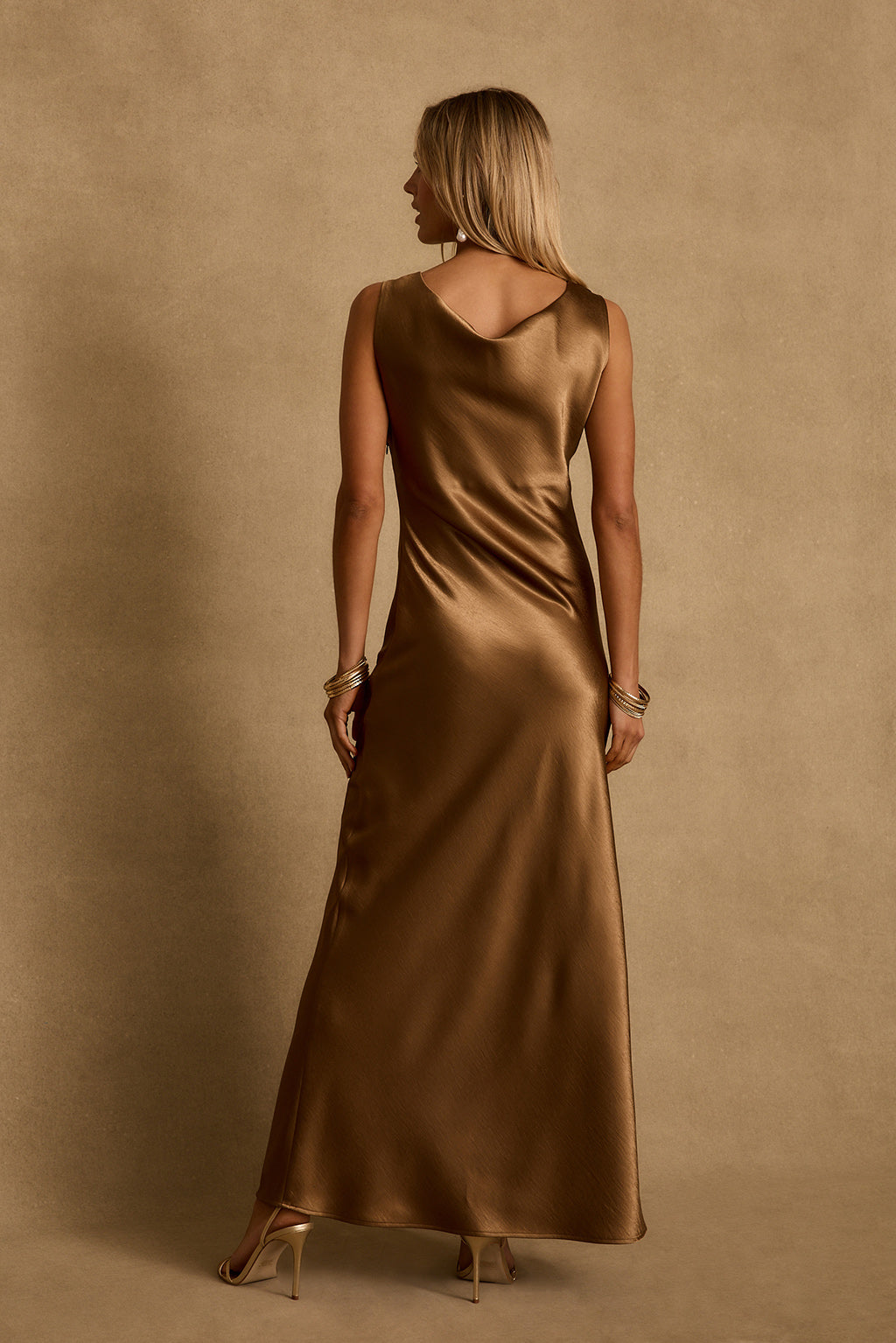 Dolce Bronz Saten Maxi Elbise
