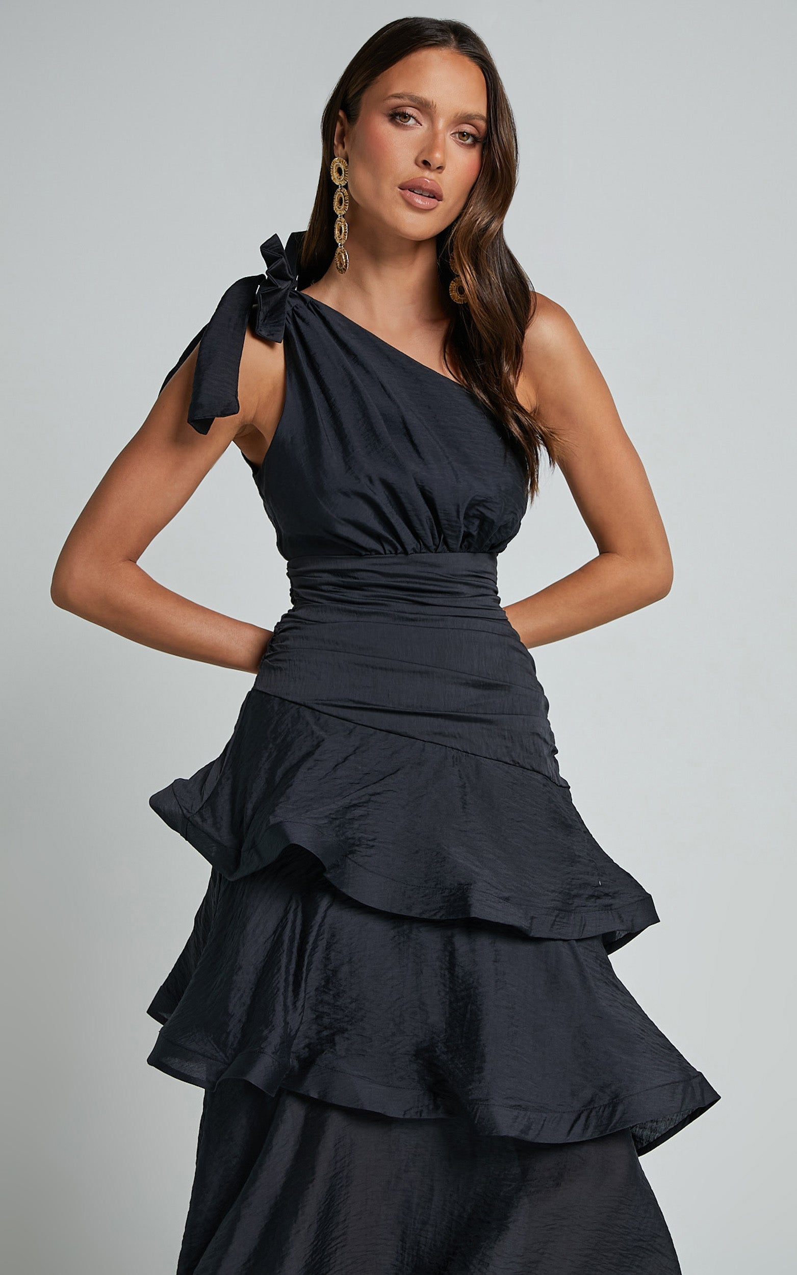 Eugenia Midi Elbise - Siyah Tek Omuz Katmanlı Fit & Flare Elbise