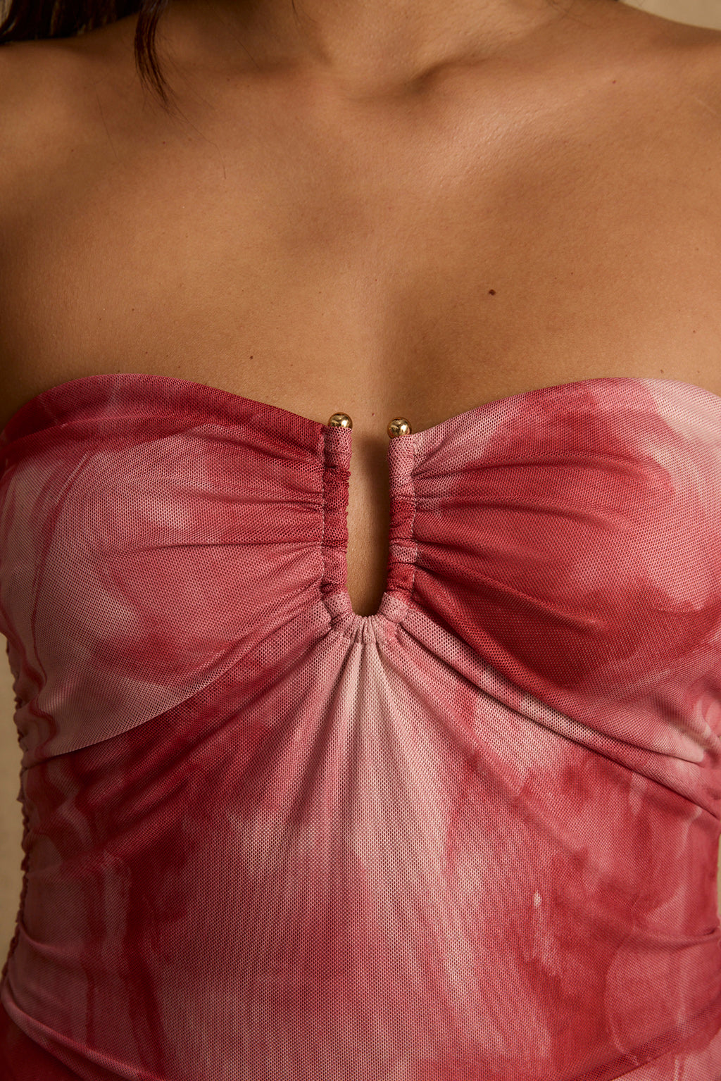 Everly Pembe Desenli File Midi Elbise
