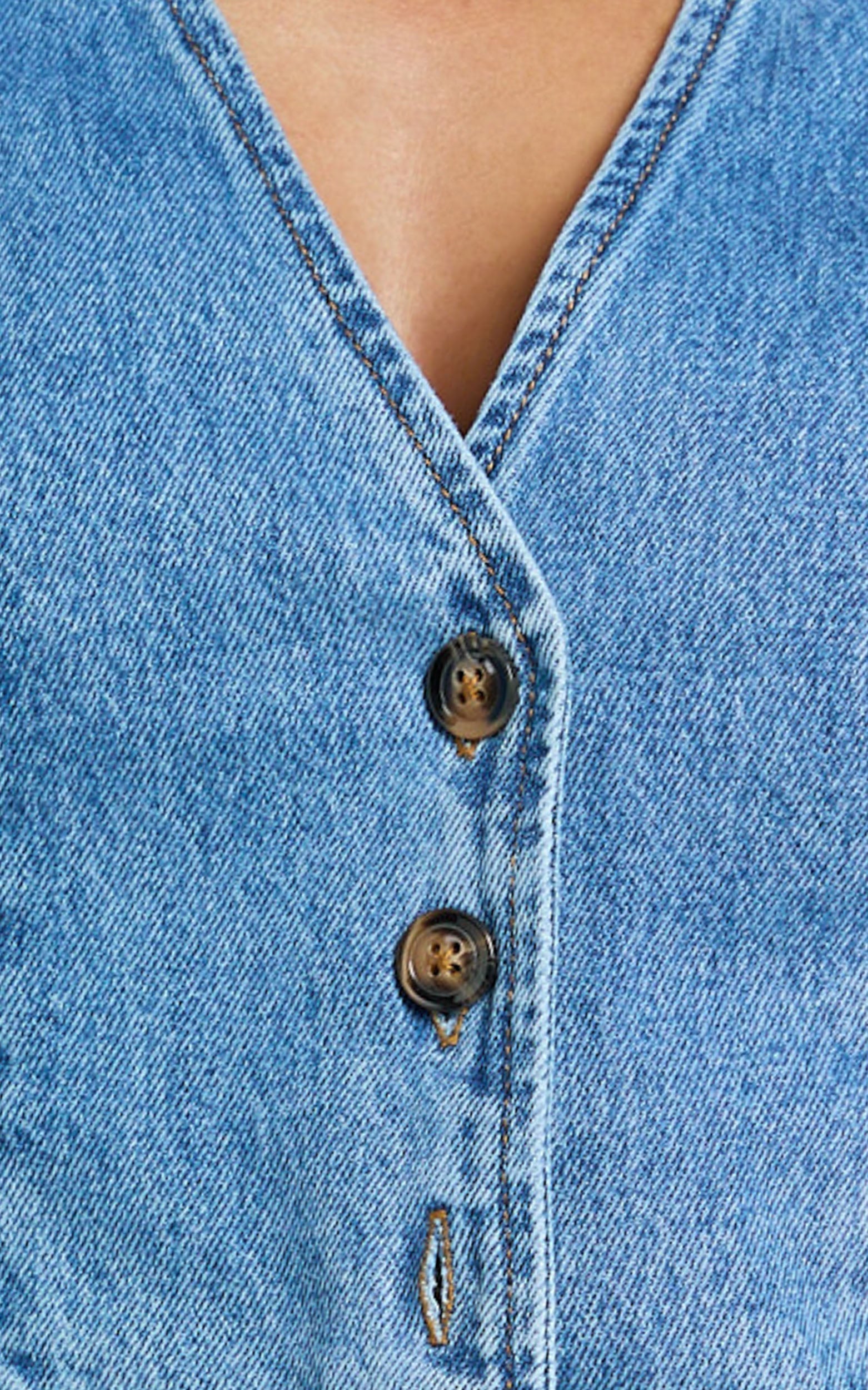Fergie Üst - Orta Mavi Yıkamalı Kısa Denim Yelek Üst