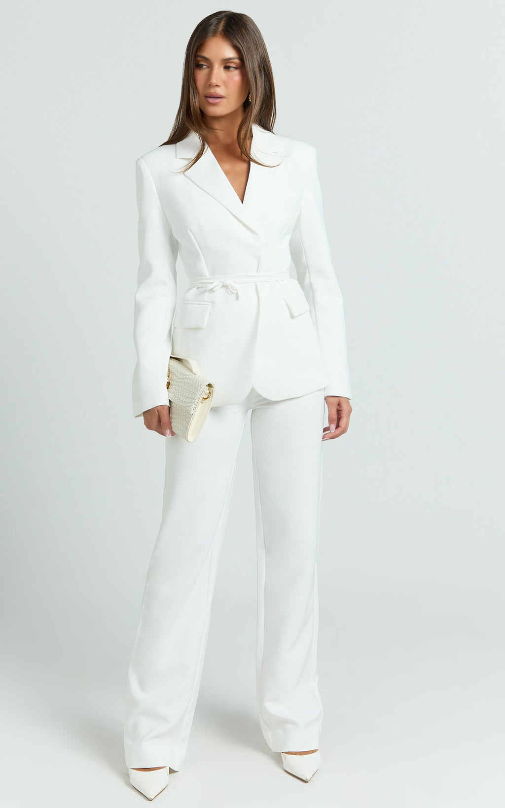 Harlee Blazer - Beyaz Kemerli Beli Oturan Blazer Ceket