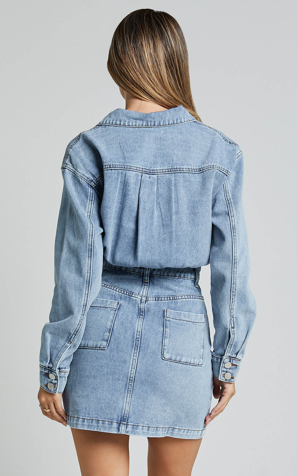 Kamala Mini Elbise - Açık Mavi Yıkamalı Uzun Kollu Baştan Sona Düğmeli Denim Elbise
