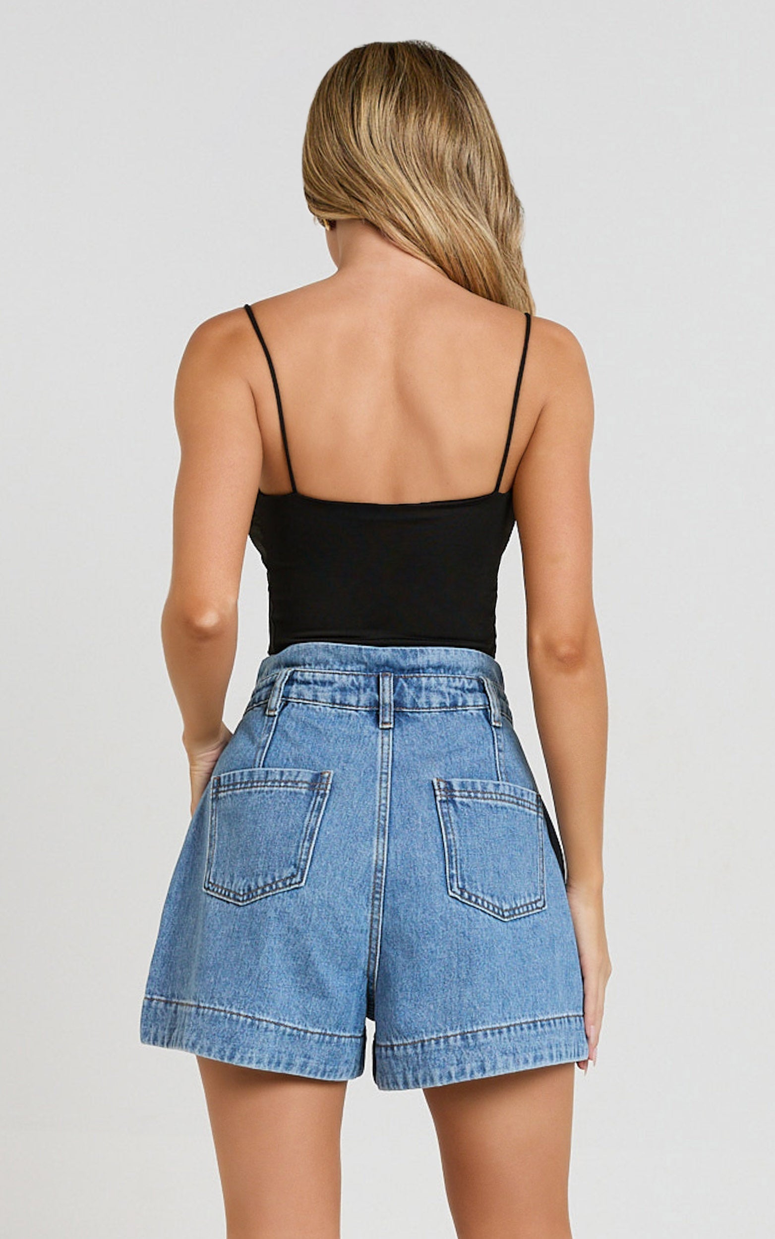 Kayla Şort - Orta Mavi Yıkamalı Yüksek Bel A Kesim Denim Şort