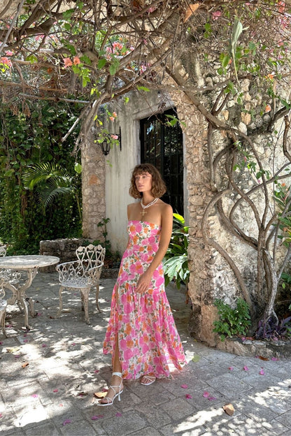 LaBelle Straplez Düşük Belli Pembe Çiçekli Maxi Elbise