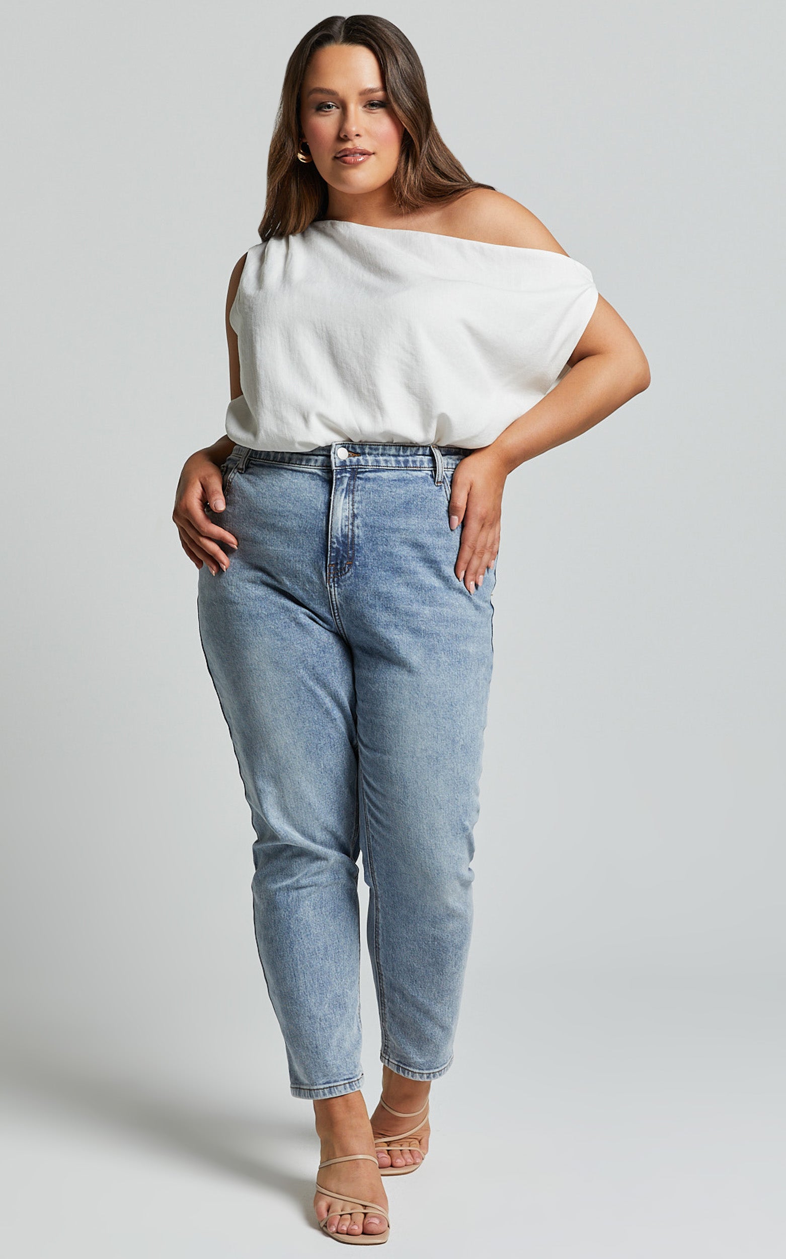 Mabel Bodysuit - Beyaz Asimetrik Yaka Tek Omuz Bodysuit