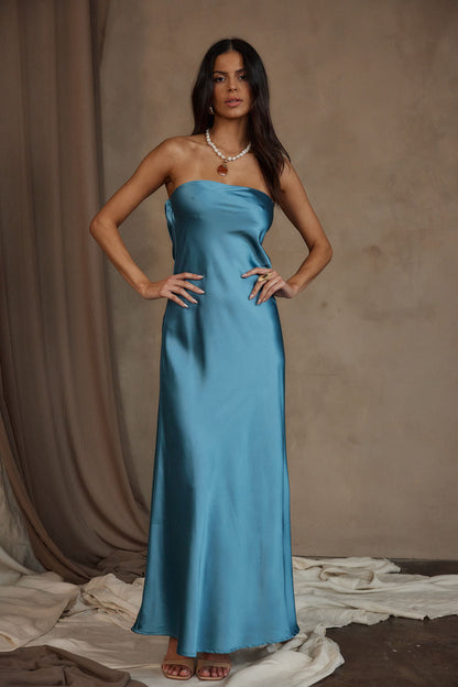 Natalia Mavi Straplez Maxi Elbise