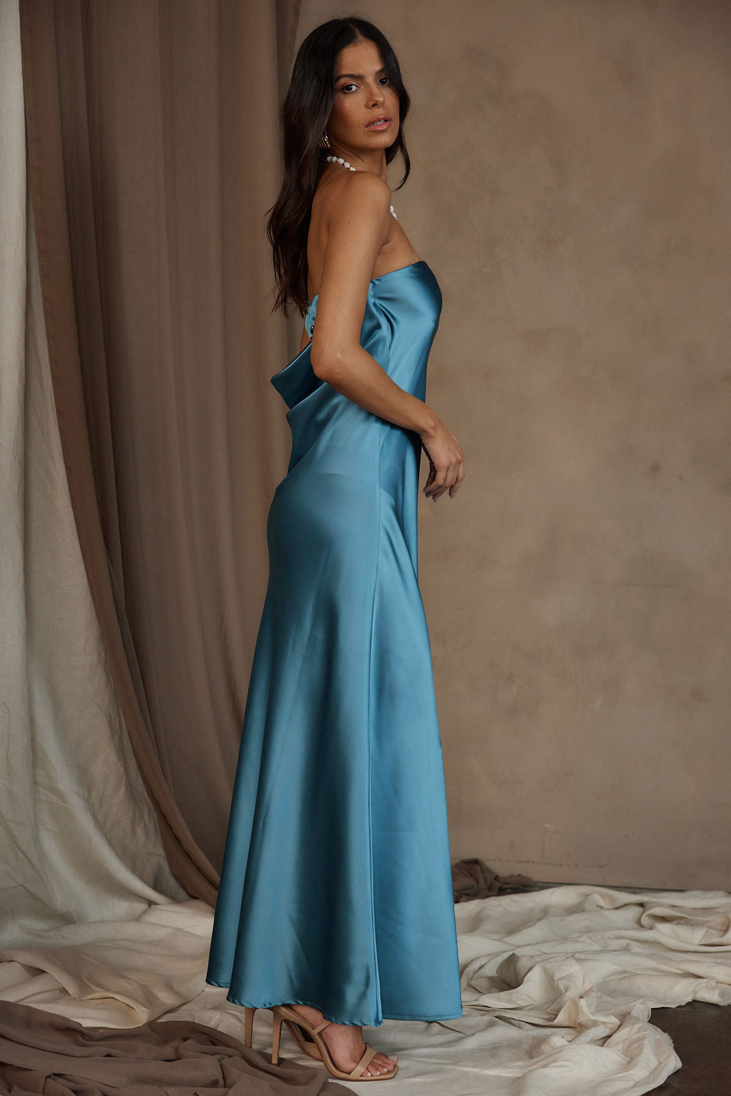 Natalia Mavi Straplez Maxi Elbise
