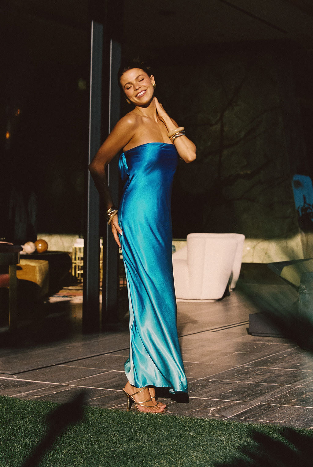 Natalia Mavi Ombre Straplez Maxi Elbise