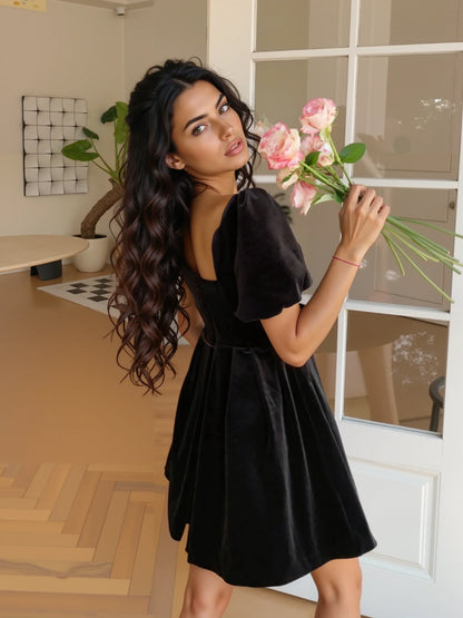 Siyah Kadife Elbise