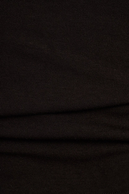 Quinn Siyah Henley Üst