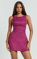 Raquelle Mini Elbise - Bordo Buklet Kayık Yaka V Sırt Fit & Flare Elbise