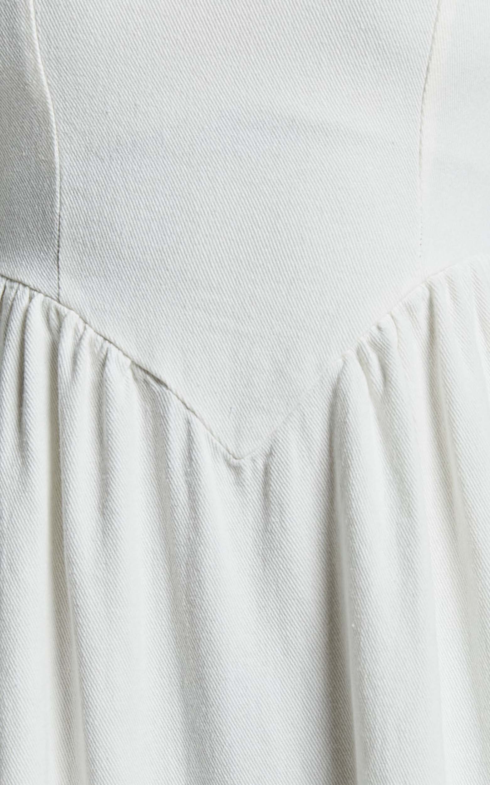 Rhaziya Midi Elbise - Beyaz Kolsuz Düz Yaka Fit & Flare Elbise