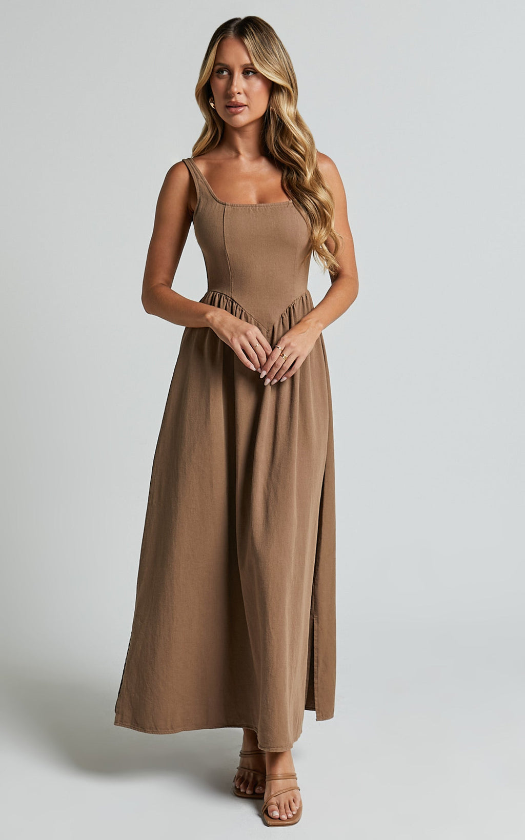 Rhaziya Midi Elbise - Tütün Rengi Kolsuz Düz Yaka Fit & Flare Elbise