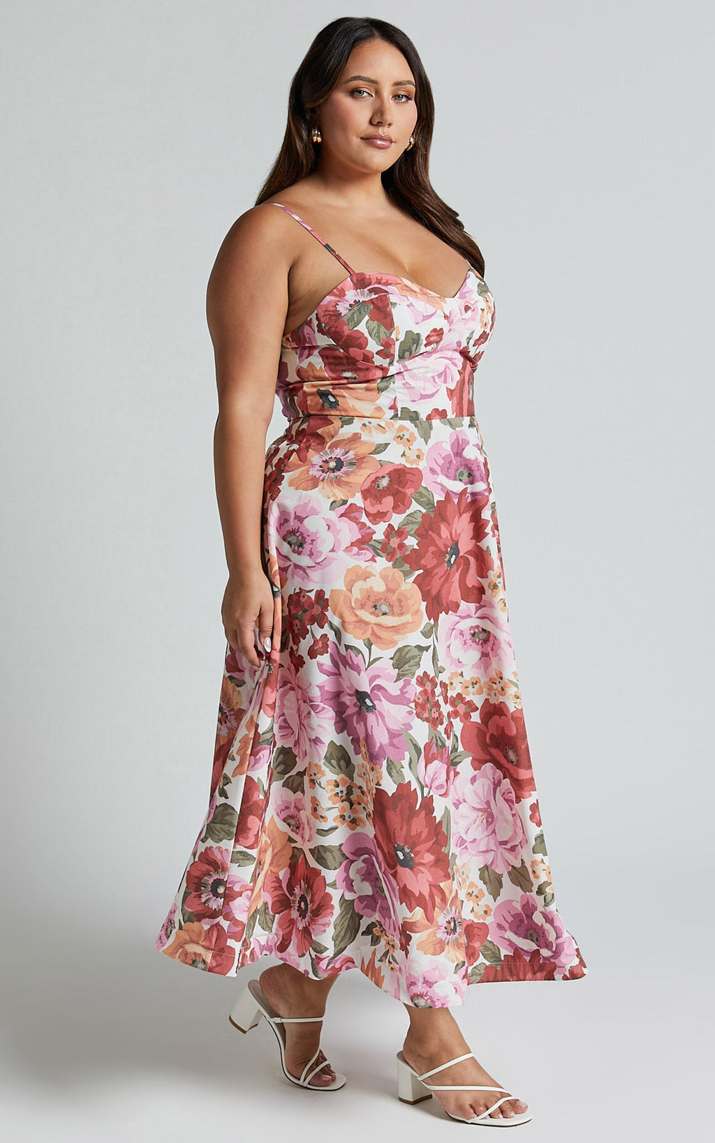 Robertson Midi Elbise - Spring Floral Desenli İnce Askılı Kalp Yaka Büstiyer Volanlı Elbise