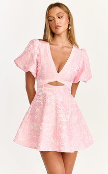 Pembe