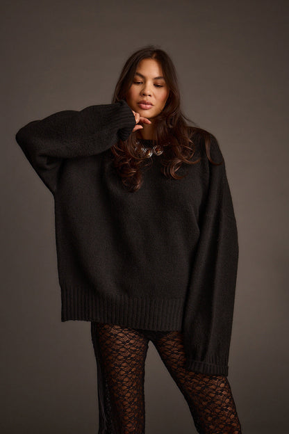 Zoe Siyah Oversize Kazak